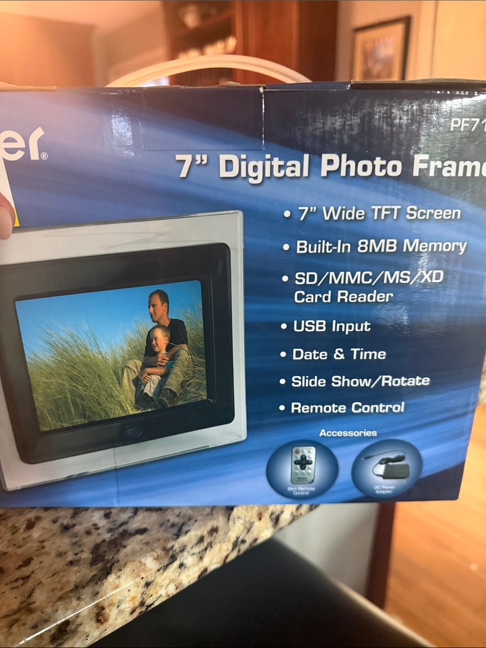 7" Digital Photo Frame - w/Remote Control ~ NIB